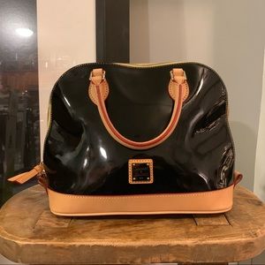 NWOT Authentic Dooney & Bourke Zip Zip handbag